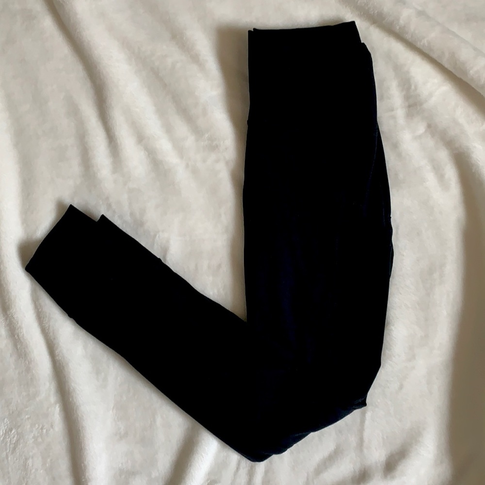 Fabletics black leggings with pockets